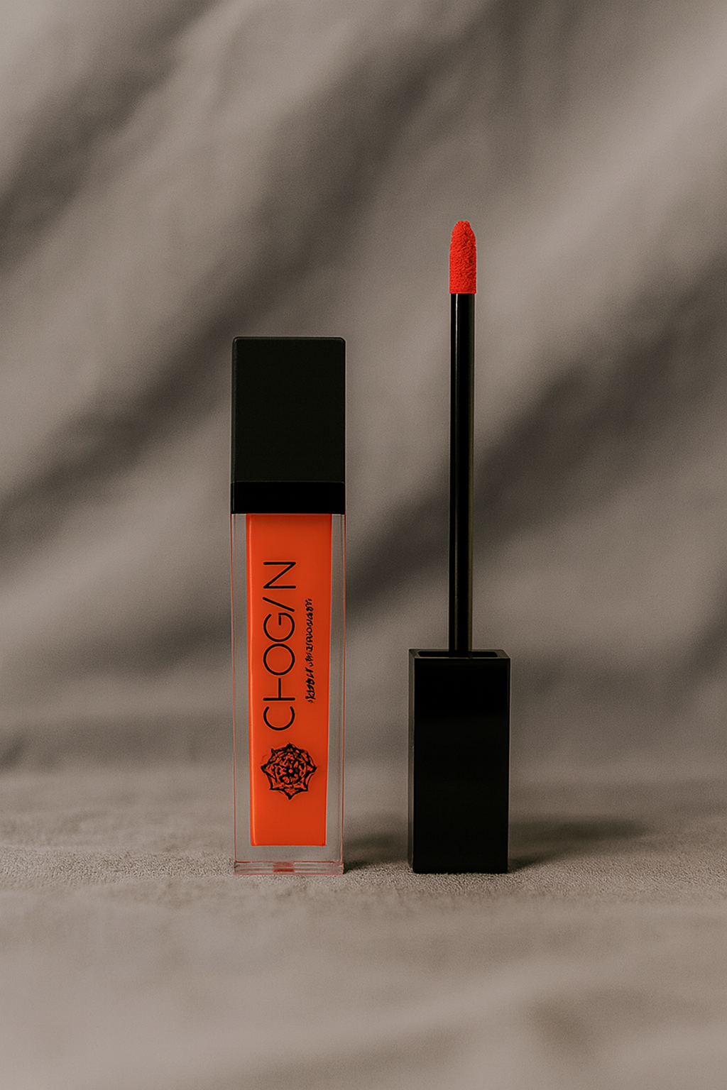 ROUGE À LÈVRES LIQUIDE MAT LONGUE TENUE – COULEUR INTENSE, SÉCHAGE RAPIDE & CONFORT HYDRATANT