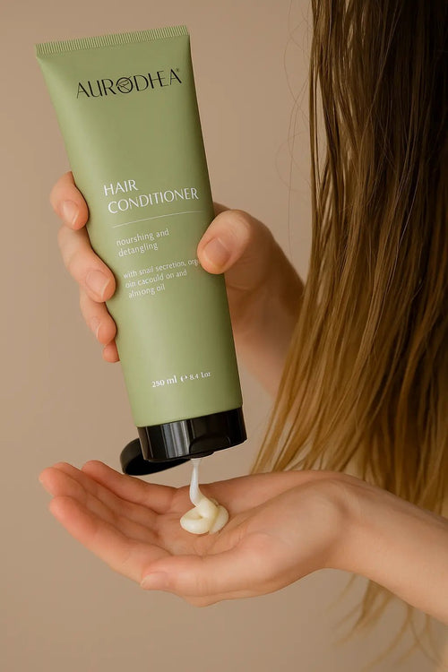 APRÈS-SHAMPOING À LA BAVE D’ESCARGOT – NOURRISSANT, RÉPARATEUR & CHEVEUX DOUX ET BRILLANTS