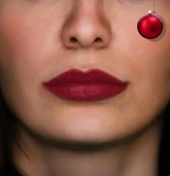 MATTE INTENSE LIPSTICK – COULEUR LONGUE DURÉE, FINI VELOURS & CONFORT HYDRATANT