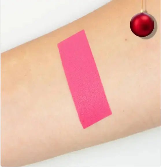 ROUGE À LÈVRES LIQUIDE MAT LONGUE TENUE – COULEUR INTENSE, SÉCHAGE RAPIDE & CONFORT SANS DÉSHYDRATATION
